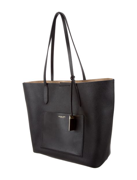 michael kors shopper bag.